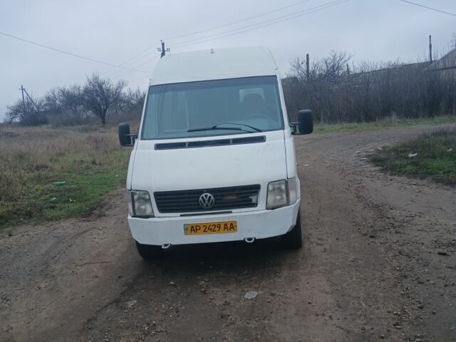 Белый Фольксваген ЛТ, объемом двигателя 2.5 л и пробегом 341 тыс. км за 3199 $, фото 1 на Automoto.ua