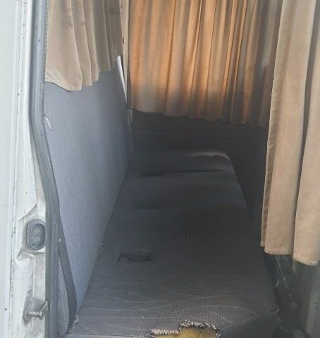 Белый Фольксваген ЛТ, объемом двигателя 2.5 л и пробегом 360 тыс. км за 3000 $, фото 2 на Automoto.ua