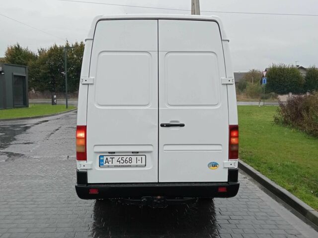 Белый Фольксваген ЛТ, объемом двигателя 2.8 л и пробегом 481 тыс. км за 9900 $, фото 6 на Automoto.ua