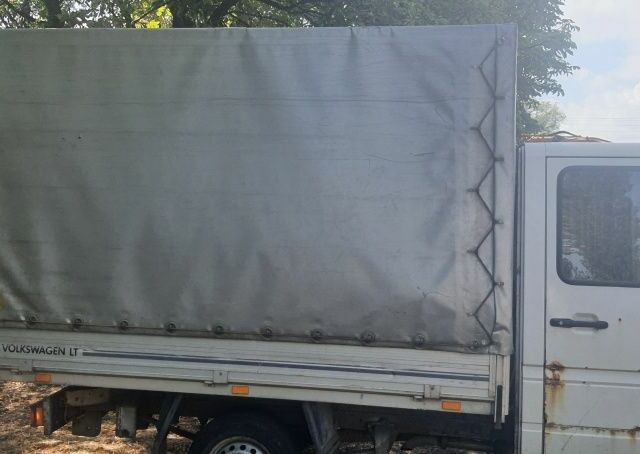 Белый Фольксваген ЛТ, объемом двигателя 2.5 л и пробегом 360 тыс. км за 3000 $, фото 5 на Automoto.ua