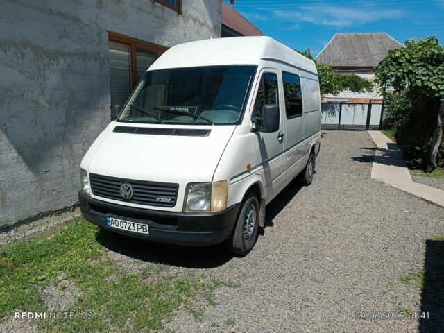 Белый Фольксваген ЛТ, объемом двигателя 2.5 л и пробегом 500 тыс. км за 6550 $, фото 1 на Automoto.ua