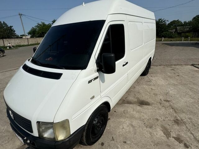 Белый Фольксваген ЛТ, объемом двигателя 2.5 л и пробегом 500 тыс. км за 6300 $, фото 1 на Automoto.ua