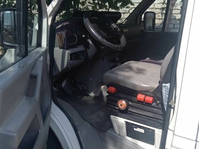 Белый Фольксваген ЛТ, объемом двигателя 2.5 л и пробегом 500 тыс. км за 6550 $, фото 5 на Automoto.ua