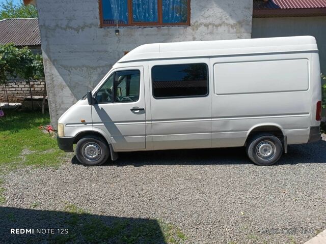 Белый Фольксваген ЛТ, объемом двигателя 2.5 л и пробегом 500 тыс. км за 6550 $, фото 2 на Automoto.ua