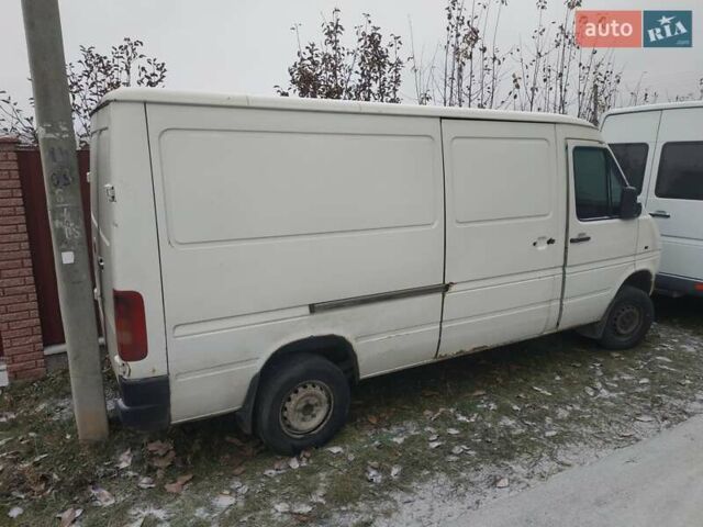Белый Фольксваген ЛТ, объемом двигателя 2.46 л и пробегом 400 тыс. км за 1300 $, фото 2 на Automoto.ua