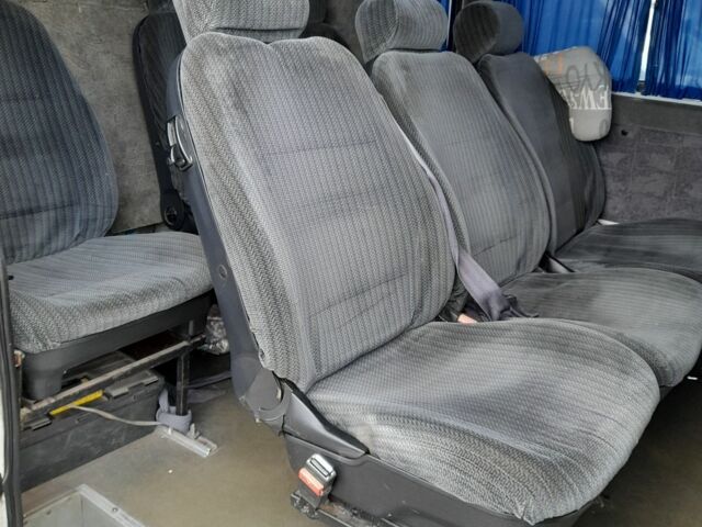 Белый Фольксваген ЛТ, объемом двигателя 2.5 л и пробегом 650 тыс. км за 7103 $, фото 5 на Automoto.ua