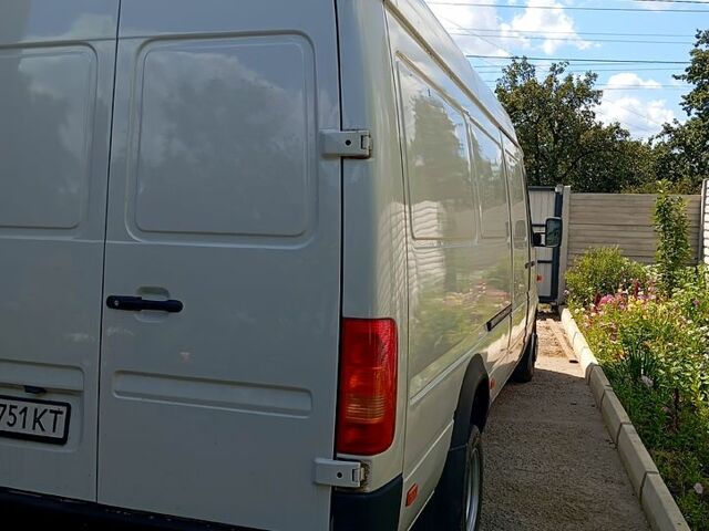 Белый Фольксваген ЛТ, объемом двигателя 2.8 л и пробегом 555 тыс. км за 15000 $, фото 4 на Automoto.ua