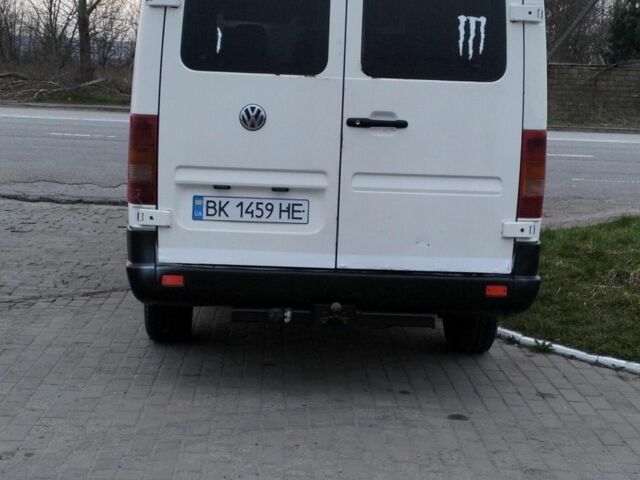 Белый Фольксваген ЛТ, объемом двигателя 2.5 л и пробегом 286 тыс. км за 7800 $, фото 5 на Automoto.ua