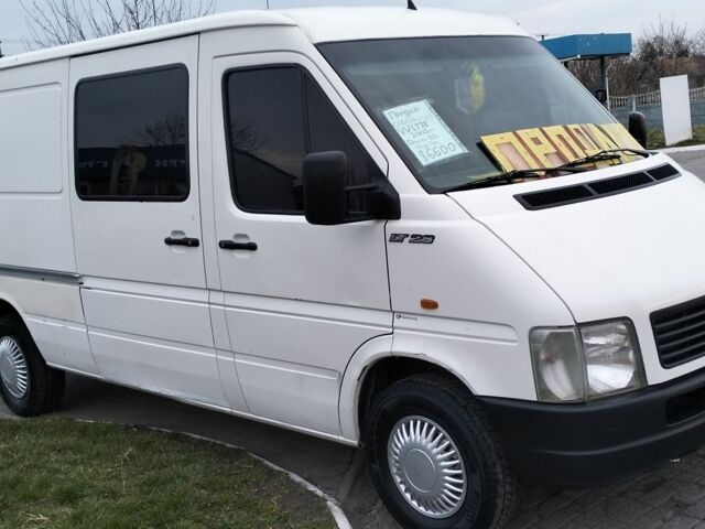 Белый Фольксваген ЛТ, объемом двигателя 2.5 л и пробегом 286 тыс. км за 7800 $, фото 1 на Automoto.ua