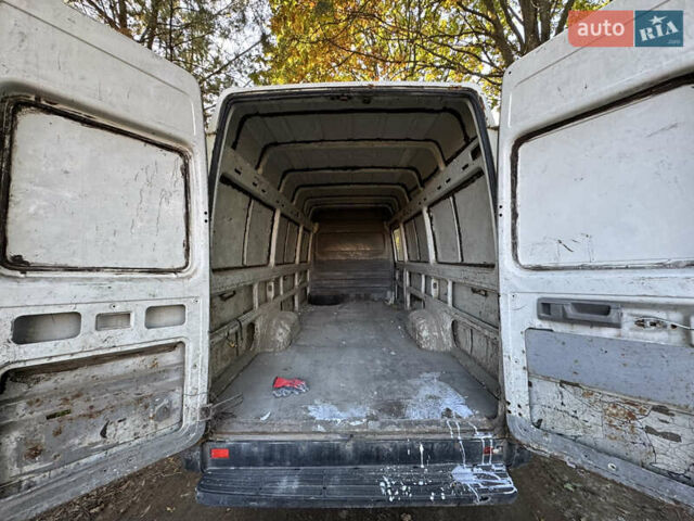Білий Фольксваген ЛТ, об'ємом двигуна 2.46 л та пробігом 350 тис. км за 4499 $, фото 4 на Automoto.ua