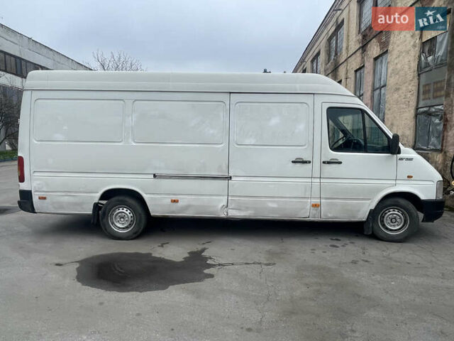 Белый Фольксваген ЛТ, объемом двигателя 2.5 л и пробегом 460 тыс. км за 5800 $, фото 5 на Automoto.ua