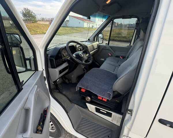 Белый Фольксваген ЛТ, объемом двигателя 2.46 л и пробегом 953 тыс. км за 10700 $, фото 7 на Automoto.ua