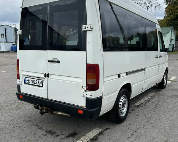 Білий Фольксваген ЛТ, об'ємом двигуна 2.46 л та пробігом 733 тис. км за 5500 $, фото 3 на Automoto.ua