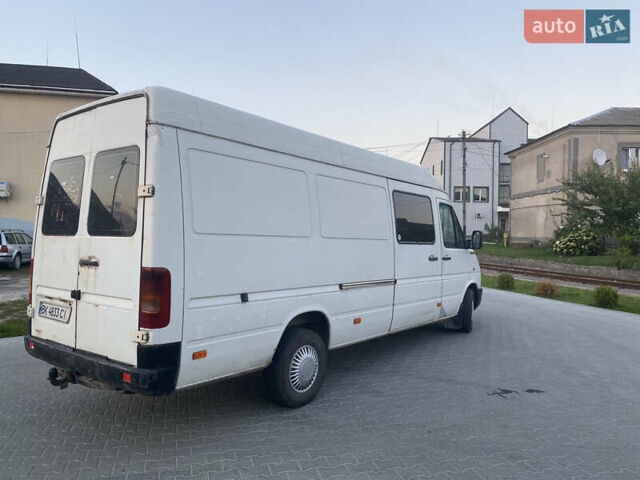 Білий Фольксваген ЛТ, об'ємом двигуна 2.8 л та пробігом 800 тис. км за 8100 $, фото 3 на Automoto.ua