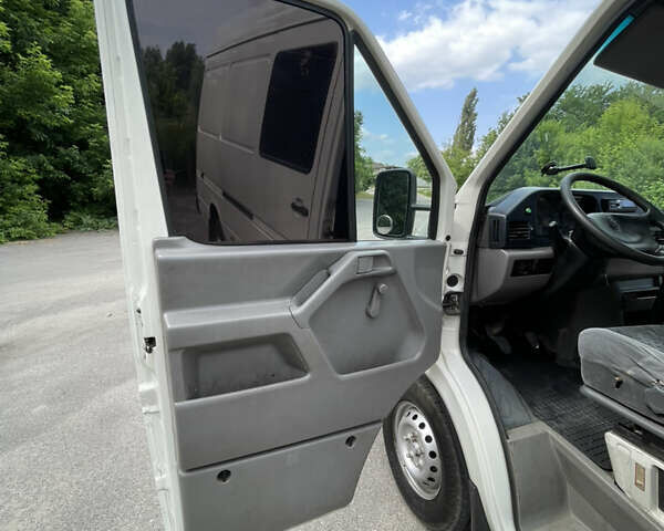 Білий Фольксваген ЛТ, об'ємом двигуна 2.46 л та пробігом 483 тис. км за 8700 $, фото 19 на Automoto.ua