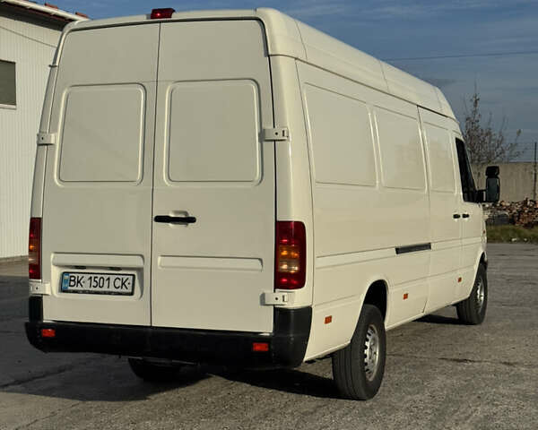 Белый Фольксваген ЛТ, объемом двигателя 2.46 л и пробегом 953 тыс. км за 10700 $, фото 1 на Automoto.ua