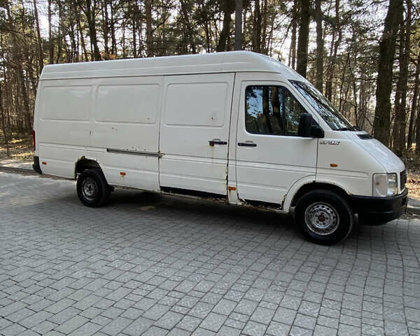 Белый Фольксваген ЛТ, объемом двигателя 2.46 л и пробегом 676 тыс. км за 6200 $, фото 2 на Automoto.ua