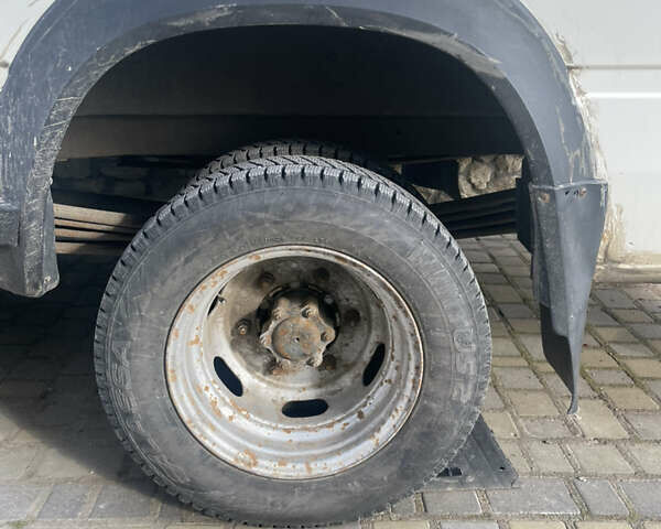 Белый Фольксваген ЛТ, объемом двигателя 2.46 л и пробегом 100 тыс. км за 14000 $, фото 8 на Automoto.ua