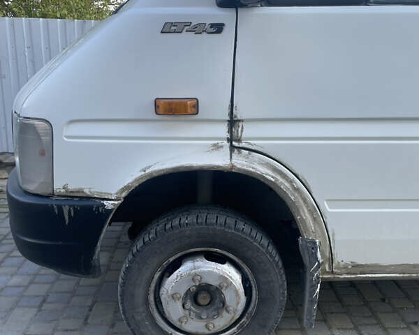 Белый Фольксваген ЛТ, объемом двигателя 2.46 л и пробегом 100 тыс. км за 14000 $, фото 5 на Automoto.ua