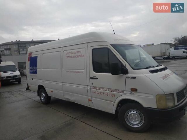 Белый Фольксваген ЛТ, объемом двигателя 2.46 л и пробегом 483 тыс. км за 6000 $, фото 2 на Automoto.ua