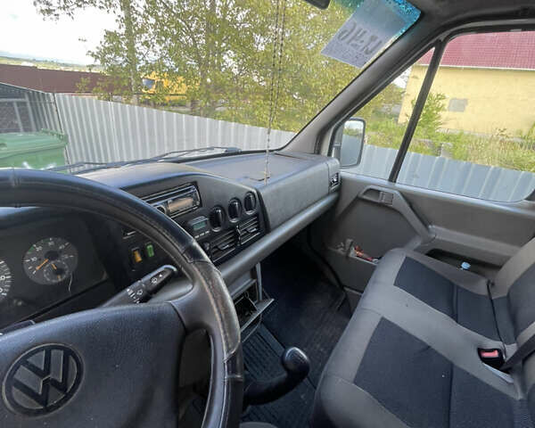 Белый Фольксваген ЛТ, объемом двигателя 2.46 л и пробегом 100 тыс. км за 14000 $, фото 15 на Automoto.ua