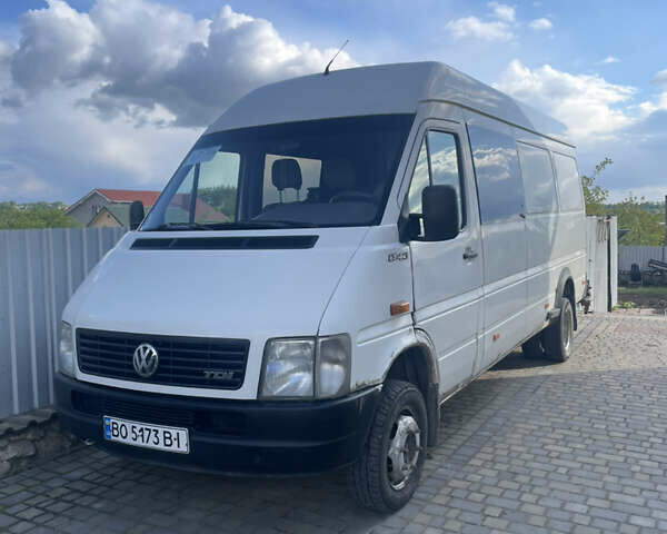Белый Фольксваген ЛТ, объемом двигателя 2.46 л и пробегом 100 тыс. км за 14000 $, фото 1 на Automoto.ua