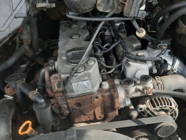 Фольксваген ЛТ 2005 в Днепре (Днепропетровске) на Automoto.ua Белый Фольксваген ЛТ, объемом двигателя 2.8 л и пробегом 500 тыс. км за 6900 $, фото 4 на Automoto.ua