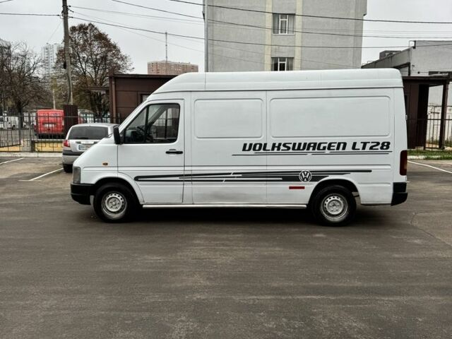 Белый Фольксваген ЛТ, объемом двигателя 2.5 л и пробегом 350 тыс. км за 5999 $, фото 11 на Automoto.ua