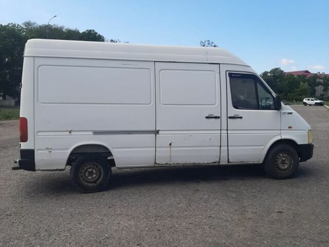 Белый Фольксваген ЛТ, объемом двигателя 2.5 л и пробегом 500 тыс. км за 9500 $, фото 6 на Automoto.ua