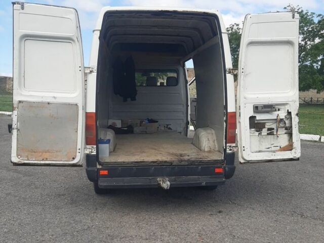 Белый Фольксваген ЛТ, объемом двигателя 2.5 л и пробегом 500 тыс. км за 9500 $, фото 4 на Automoto.ua