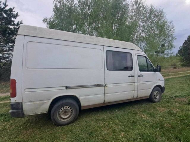 Белый Фольксваген ЛТ, объемом двигателя 2.46 л и пробегом 447 тыс. км за 6500 $, фото 5 на Automoto.ua