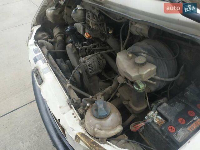 Белый Фольксваген ЛТ, объемом двигателя 2.46 л и пробегом 483 тыс. км за 6000 $, фото 13 на Automoto.ua