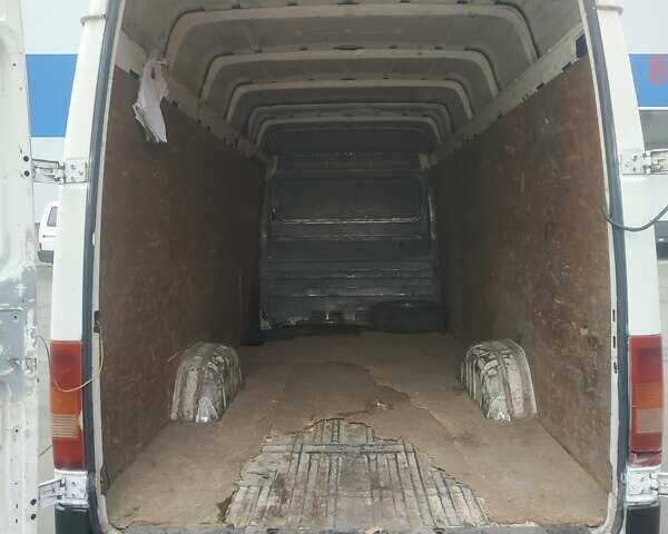 Белый Фольксваген ЛТ, объемом двигателя 2.46 л и пробегом 483 тыс. км за 6000 $, фото 6 на Automoto.ua