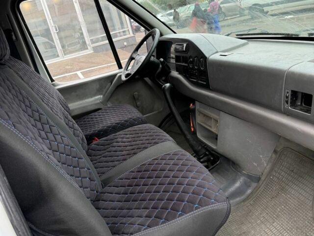 Белый Фольксваген ЛТ, объемом двигателя 2.5 л и пробегом 350 тыс. км за 5999 $, фото 16 на Automoto.ua