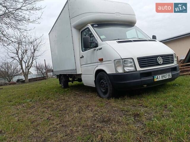 Белый Фольксваген ЛТ, объемом двигателя 2.46 л и пробегом 220 тыс. км за 10500 $, фото 2 на Automoto.ua