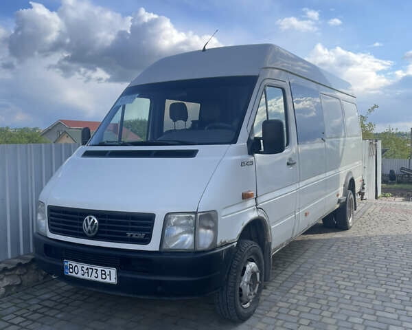 Белый Фольксваген ЛТ, объемом двигателя 2.46 л и пробегом 100 тыс. км за 14000 $, фото 2 на Automoto.ua