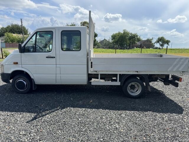 Белый Фольксваген ЛТ, объемом двигателя 2.5 л и пробегом 260 тыс. км за 15500 $, фото 1 на Automoto.ua