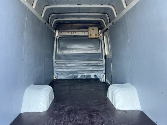 Белый Фольксваген ЛТ, объемом двигателя 2.8 л и пробегом 310 тыс. км за 13500 $, фото 12 на Automoto.ua