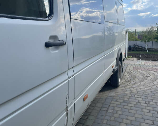 Белый Фольксваген ЛТ, объемом двигателя 2.46 л и пробегом 100 тыс. км за 14000 $, фото 6 на Automoto.ua