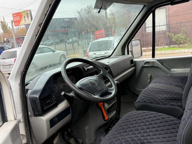 Белый Фольксваген ЛТ, объемом двигателя 2.5 л и пробегом 350 тыс. км за 5999 $, фото 14 на Automoto.ua