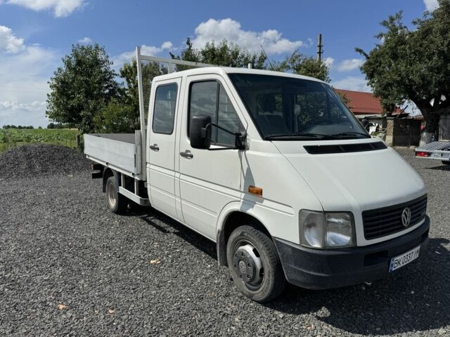 Белый Фольксваген ЛТ, объемом двигателя 2.5 л и пробегом 260 тыс. км за 15500 $, фото 5 на Automoto.ua