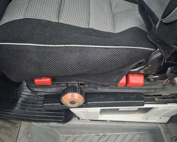 Білий Фольксваген ЛТ, об'ємом двигуна 2.8 л та пробігом 380 тис. км за 8200 $, фото 9 на Automoto.ua