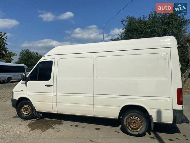 Белый Фольксваген ЛТ, объемом двигателя 2.46 л и пробегом 420 тыс. км за 9500 $, фото 3 на Automoto.ua