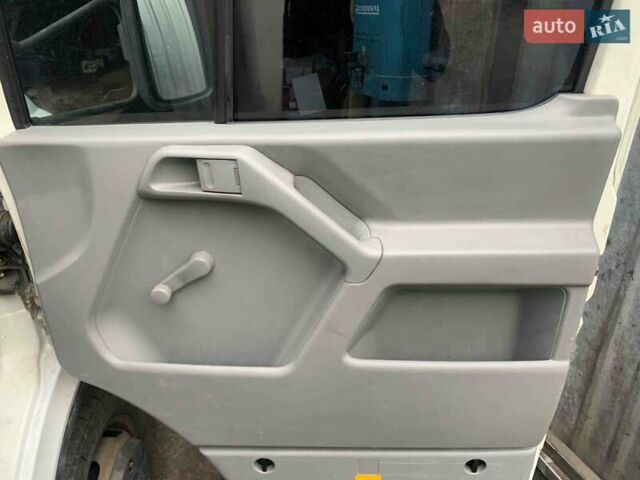 Белый Фольксваген ЛТ, объемом двигателя 2.5 л и пробегом 245 тыс. км за 9999 $, фото 23 на Automoto.ua