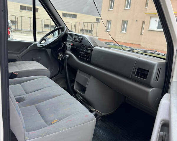 Белый Фольксваген ЛТ, объемом двигателя 2.5 л и пробегом 600 тыс. км за 6000 $, фото 13 на Automoto.ua