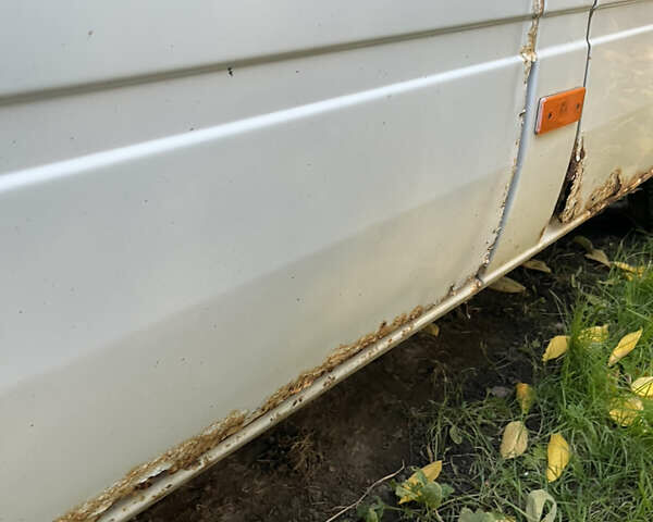 Белый Фольксваген ЛТ, объемом двигателя 2.46 л и пробегом 420 тыс. км за 6200 $, фото 8 на Automoto.ua