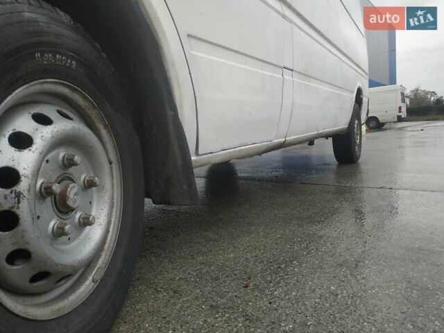 Белый Фольксваген ЛТ, объемом двигателя 2.46 л и пробегом 448 тыс. км за 6700 $, фото 9 на Automoto.ua