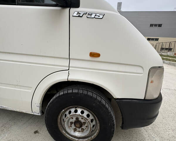 Белый Фольксваген ЛТ, объемом двигателя 2.5 л и пробегом 600 тыс. км за 6000 $, фото 3 на Automoto.ua