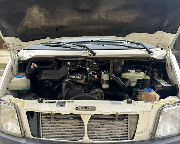 Белый Фольксваген ЛТ, объемом двигателя 2.5 л и пробегом 600 тыс. км за 6000 $, фото 20 на Automoto.ua