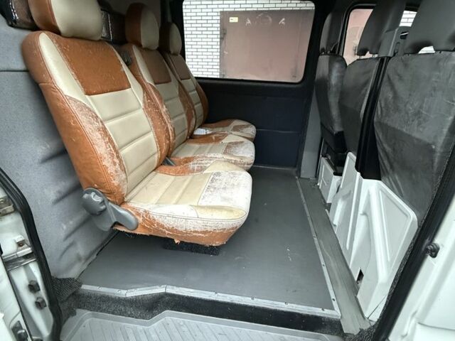 Білий Фольксваген ЛТ, об'ємом двигуна 2.8 л та пробігом 400 тис. км за 9000 $, фото 4 на Automoto.ua